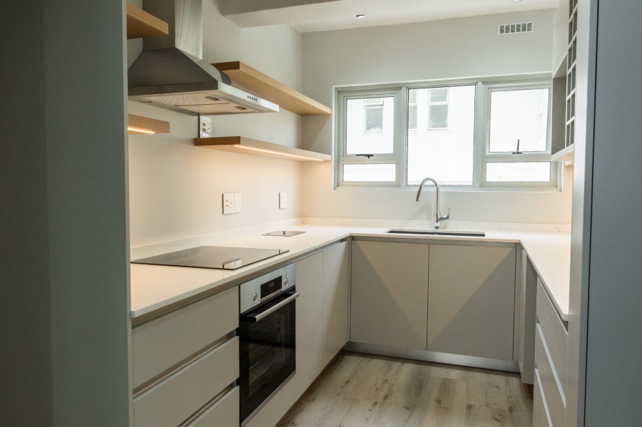 3 Bedroom Property for Sale in Sea Point Western Cape